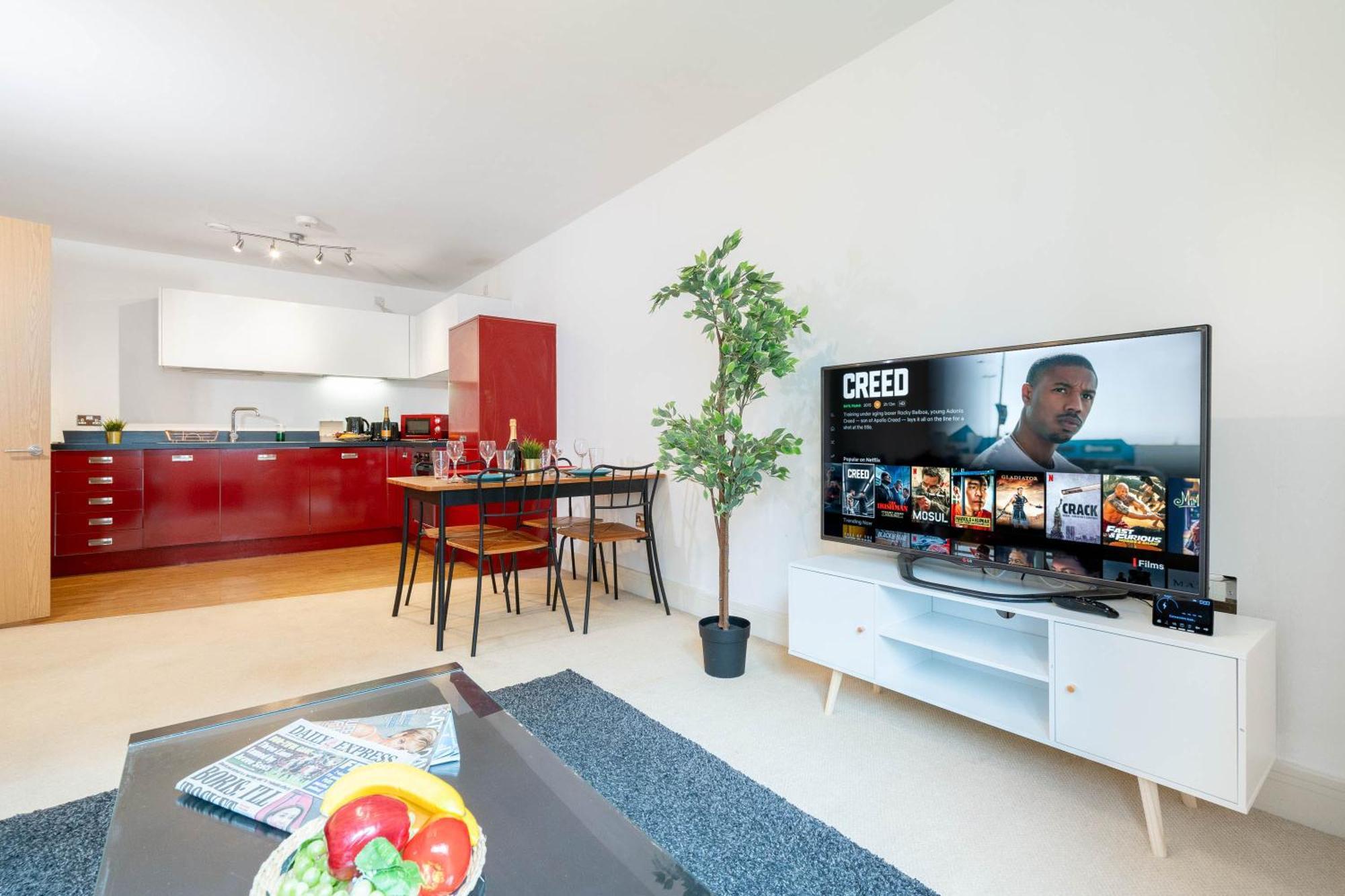 2 Bedroom - Centre - Secure Parking - Wifi - Netflix - 81um *
