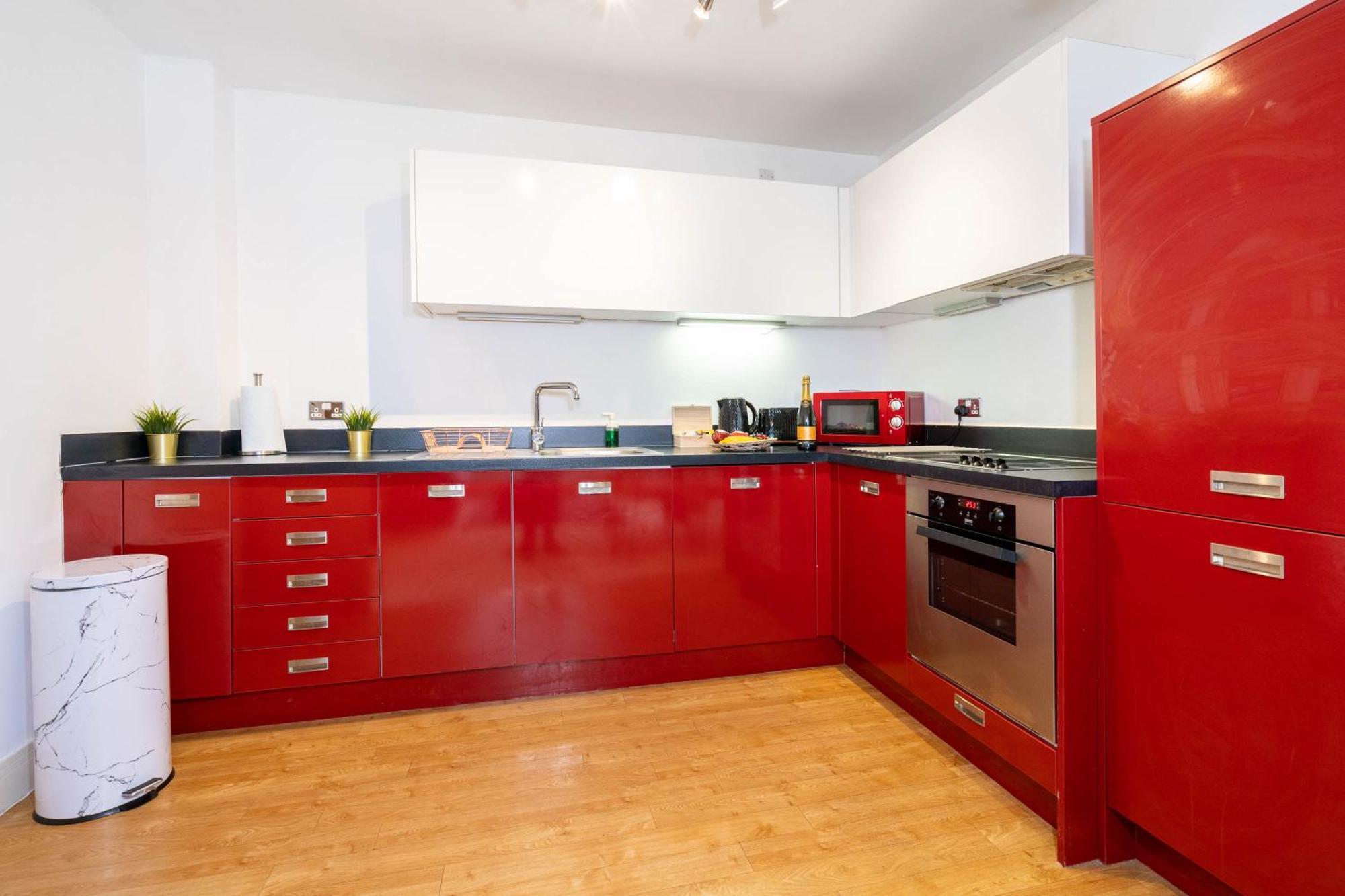 Apartment 2 Bedroom - Centre - Secure Parking - Wifi - Netflix - 81um Birmingham