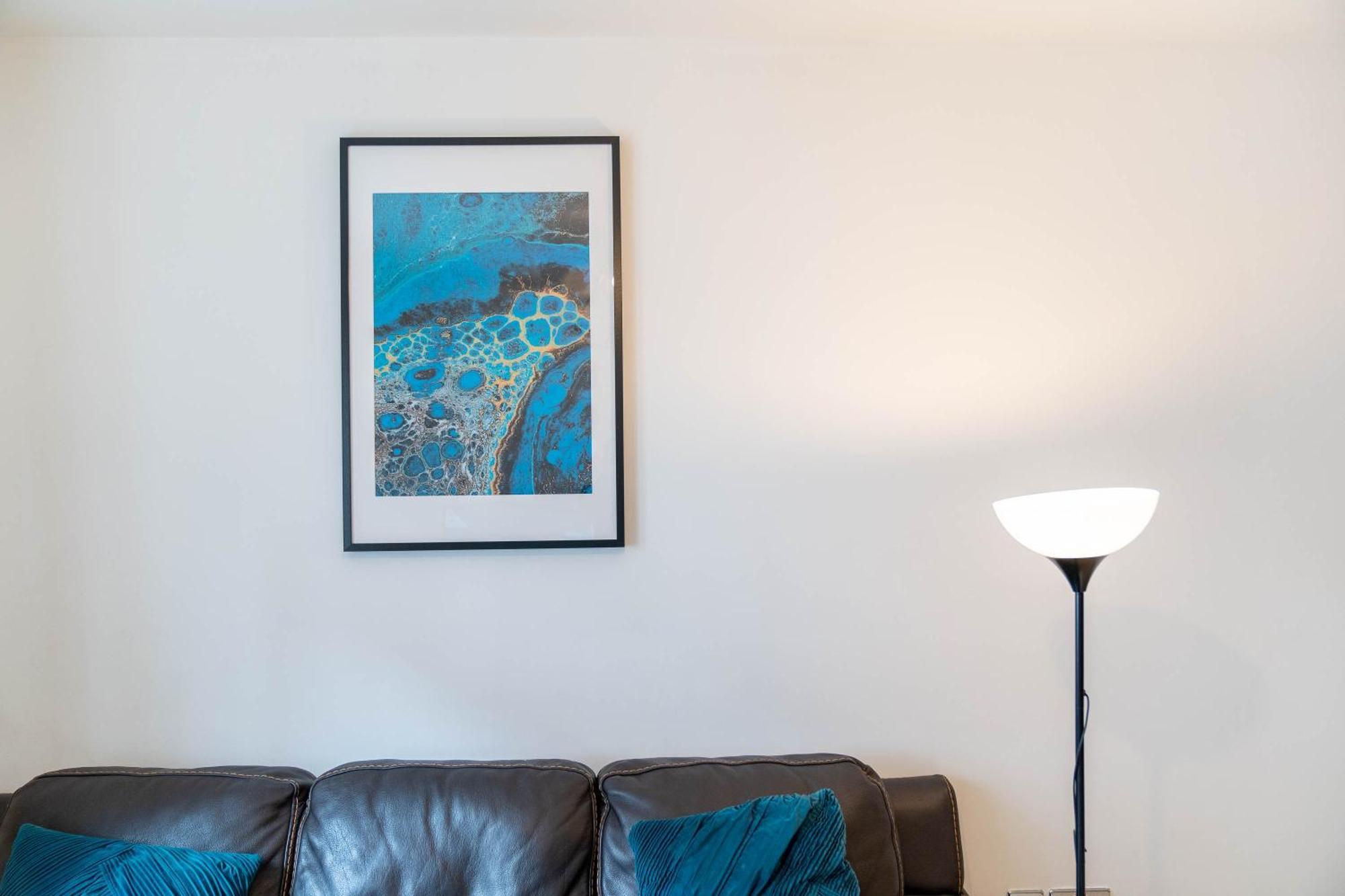 2 Bedroom - Centre - Secure Parking - Wifi - Netflix - 81um Apartment