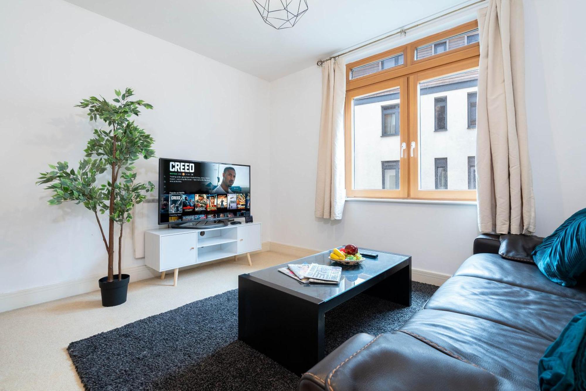 2 Bedroom - Centre - Secure Parking - Wifi - Netflix - 81um